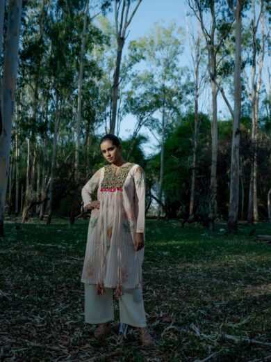Chanderi Weaved Kurti and Cotton Pants Set