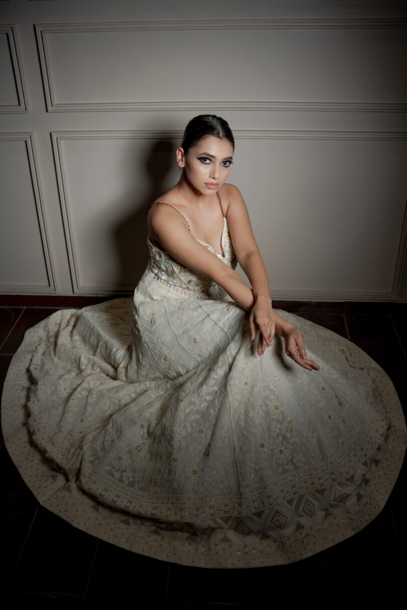 White Lucknowi chikankari - Image 3