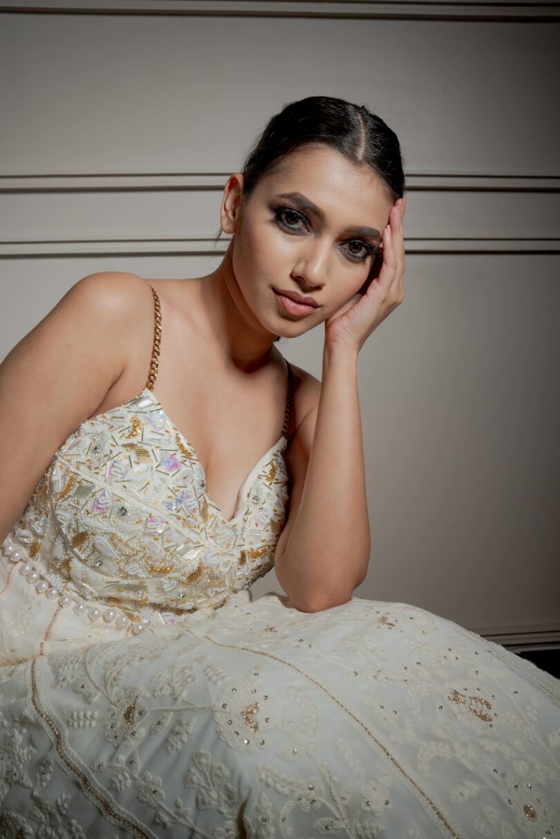 White Lucknowi chikankari - Image 5