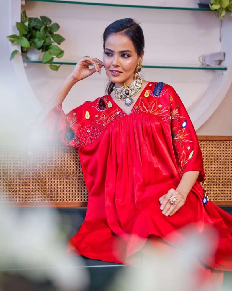 Red Cape Kurta Set - Image 4